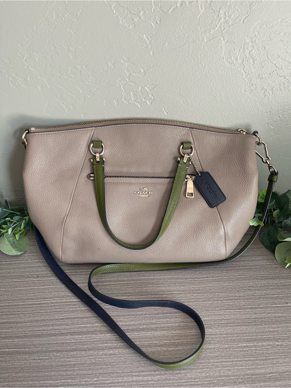 Coach Prairie Beige Leather Handbag W/ Shoulder Strap Green Navy Blue Satchel